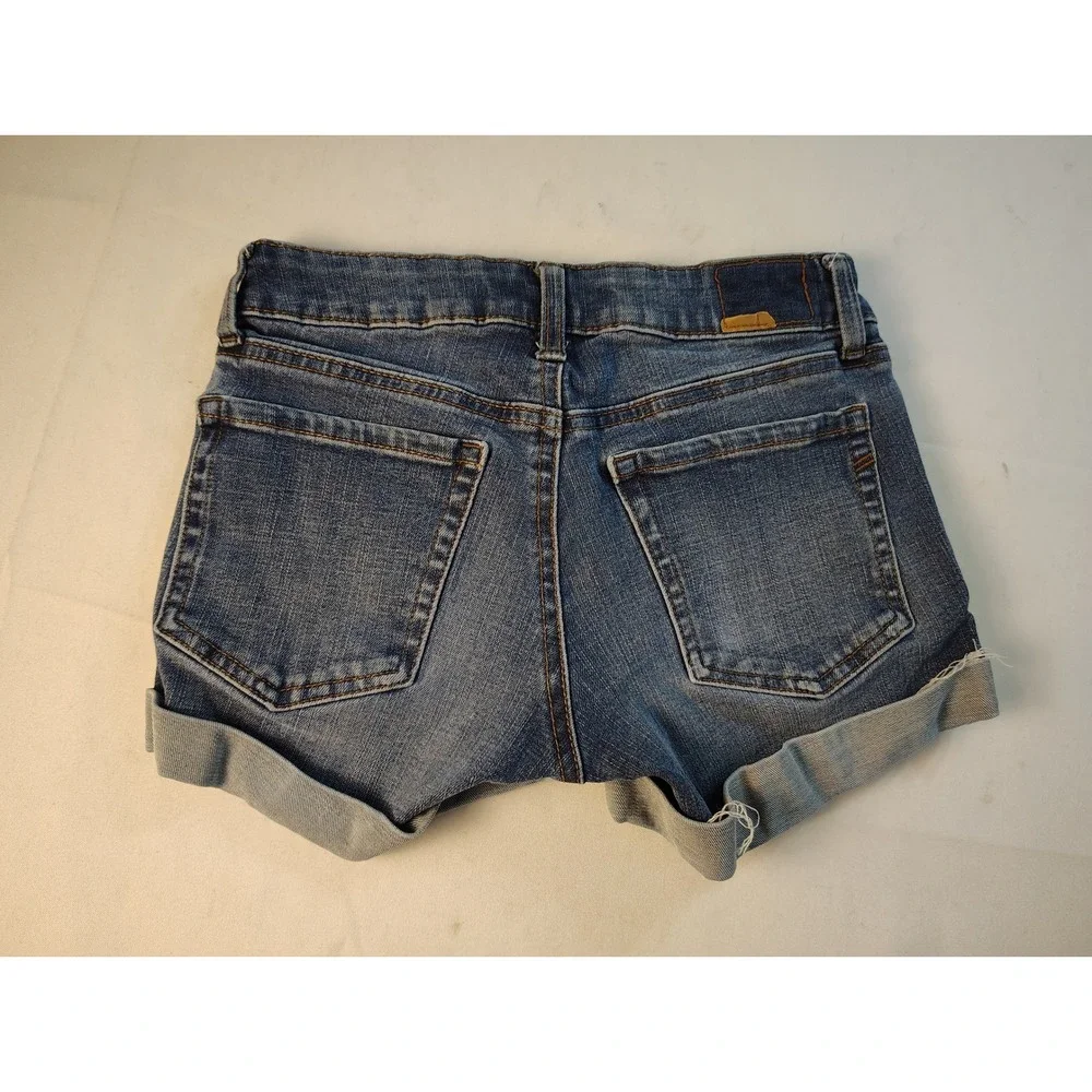 Aeropostale Womens Low Rise Midi Denim Shorts Medium Wash Cuffed Size 0 Stretch